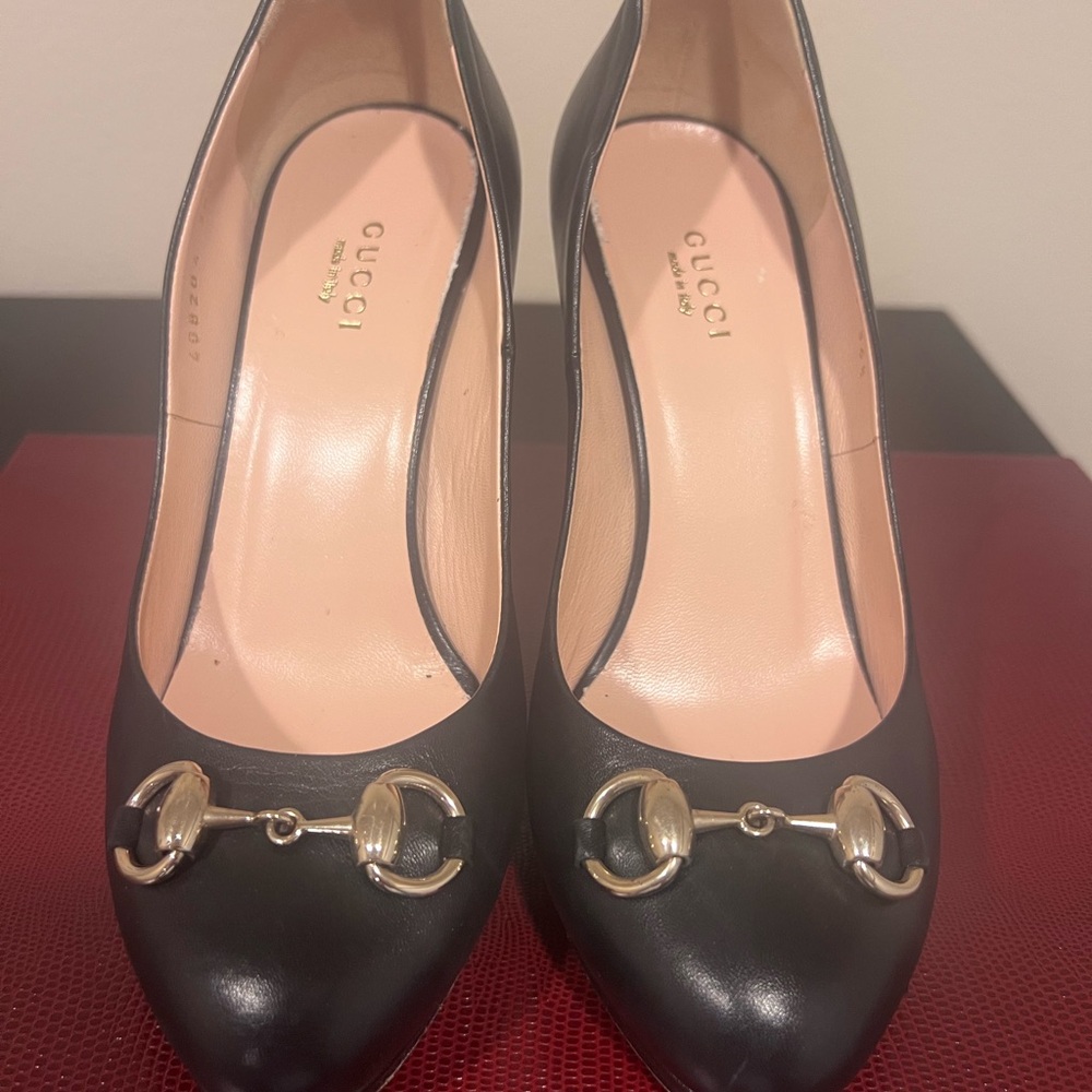 Gucci Black High Heel Pumps with Silver Embellishment